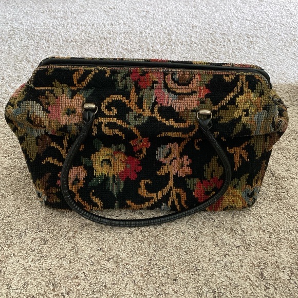 Floral Tapestry Handbag - Picture 1 of 2